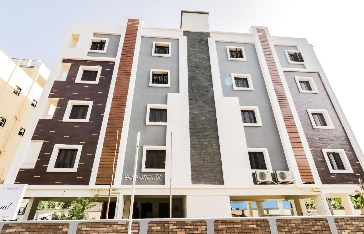 โอโย 46726 วิกตอรี แกรนด์ Hotel Tadepalle ภายนอก รูปภาพ